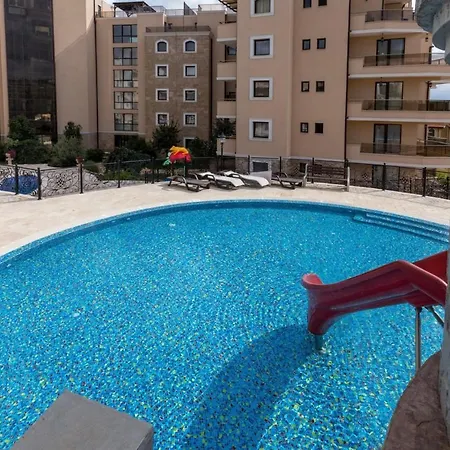 Modern Family Apartment At Millennium 2 - Pool & Spa